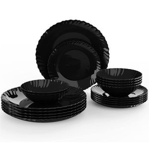 18 piece dinnerware set, black wavy edges